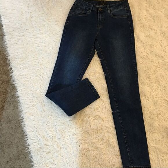 L & B dark wash high rise skinny jeans! TALL - Picture 3 of 8